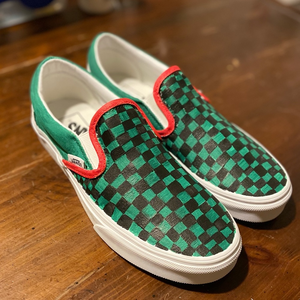 Custom Demon Slayer Vans - Picture 2 of 3